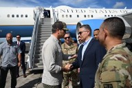 Secretario de Guerra de EE UU visita Puerto Rico en medio de tensiones con Venezuela