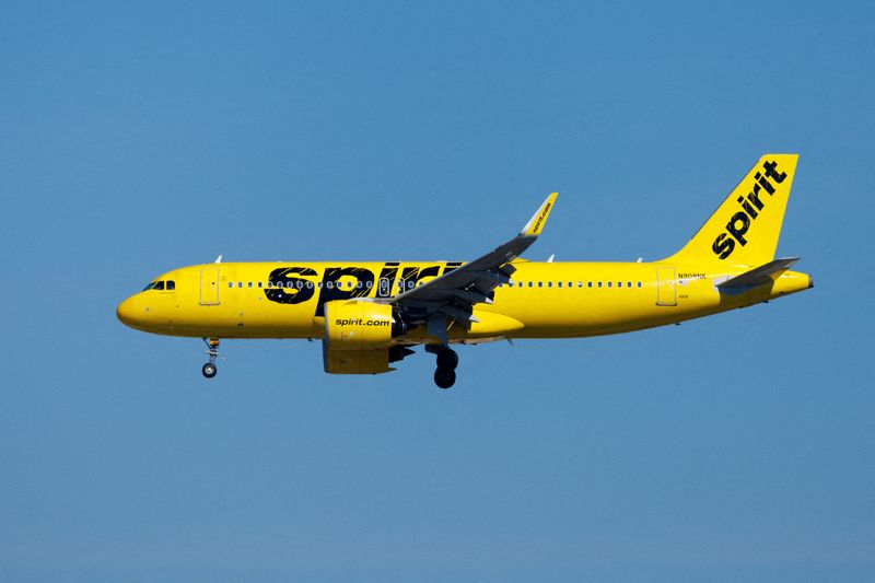 Spirit to slash flight capacity by 25% and cut jobs, memo says