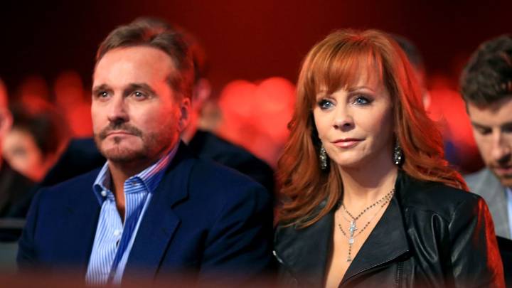 Reba McEntire details feeling 'scared to death' after divorce from husband Narvel Blackstock: 'I threw a fit'