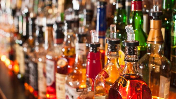 Rhumb Line bar in Gloucester trashed, booze stolen