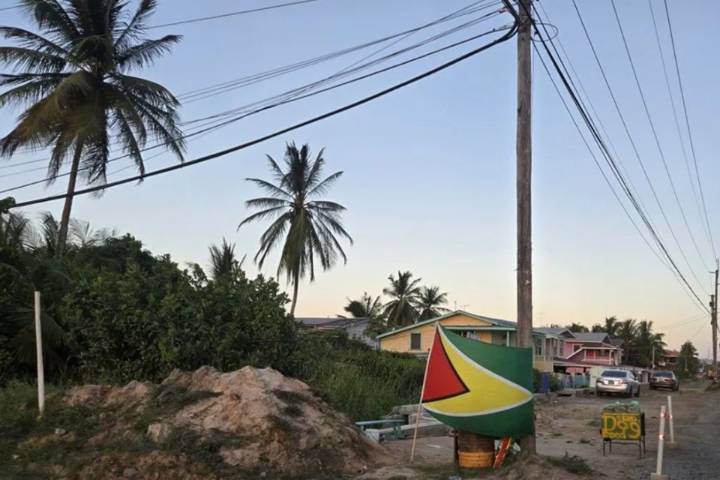 Guyana denuncia ataque a equipo con material electoral en frontera con Venezuela el 31Ago