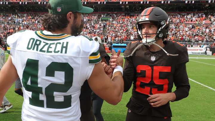 VIDEO: Browns QB Joe Flacco talks K Andre Smyzt being ready to go