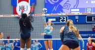 Kansas volleyball picks up home sweep over Arizona