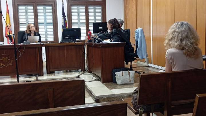 Piden tres años de cárcel a una conductora por huir tras matar a un camionero: "Es imposible que no se diera cuenta"