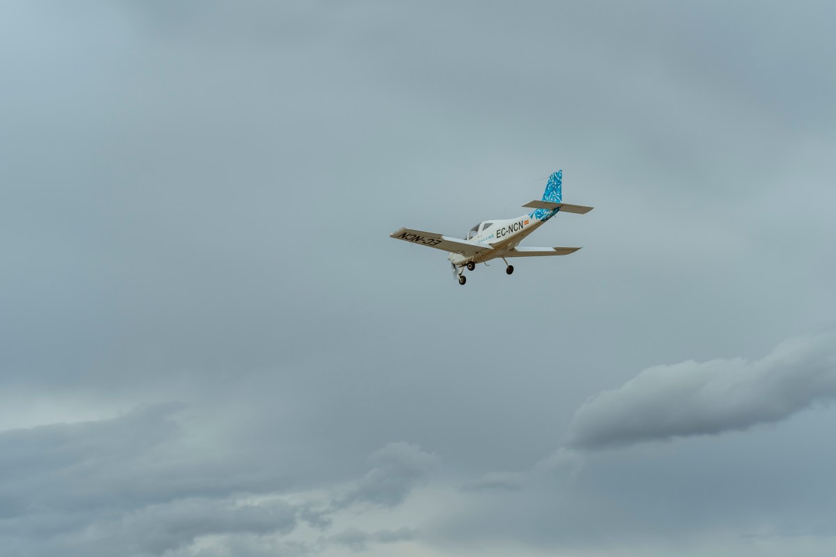 Dos muertos al estrellarse avioneta Cessna en Spring, Texas
