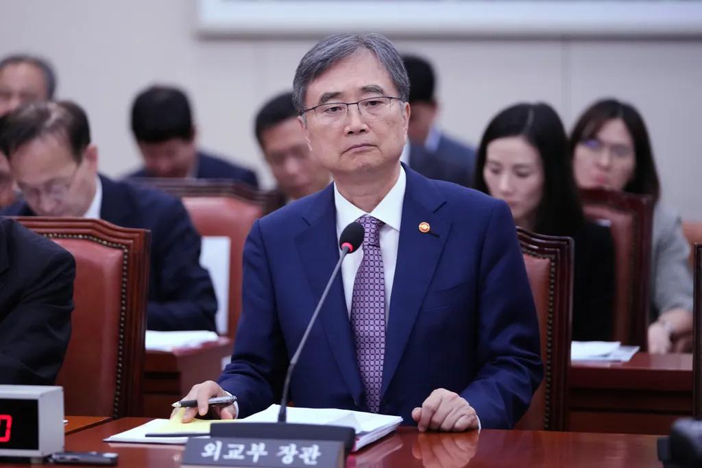 South Korea says Trump offered to let detainees train Americans