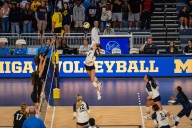 Michigan repositions to keep Marshall off balance, sweeps 3-0 on Day 2 of Michigan Invitational