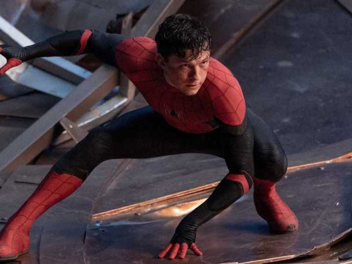 Tom Holland hospitalizado tras accidentarse en el rodaje de 'Spider