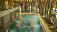 El pueblo a una hora de Zaragoza con aguas termales que es perfecto para jubilados
