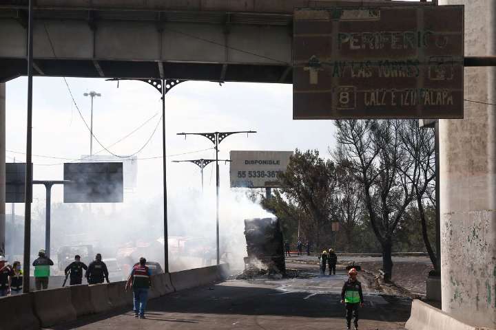 Trasladan a hospital en Texas a menor lesionada en explosión del puente La Concordia