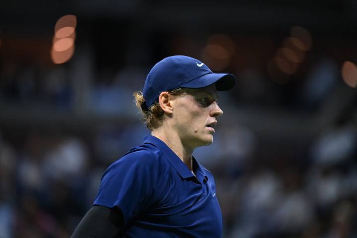 Jannik Sinner Highlights a Major Change After His US Open Loss to Carlos Alcaraz During an interview at the China Open, Jannik Sinner highlights a major change incorporated after his US Open loss to C