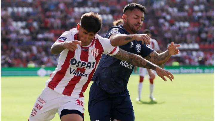 Unión igualó ante Independiente Rivadavia y quedó como único puntero de la Zona A