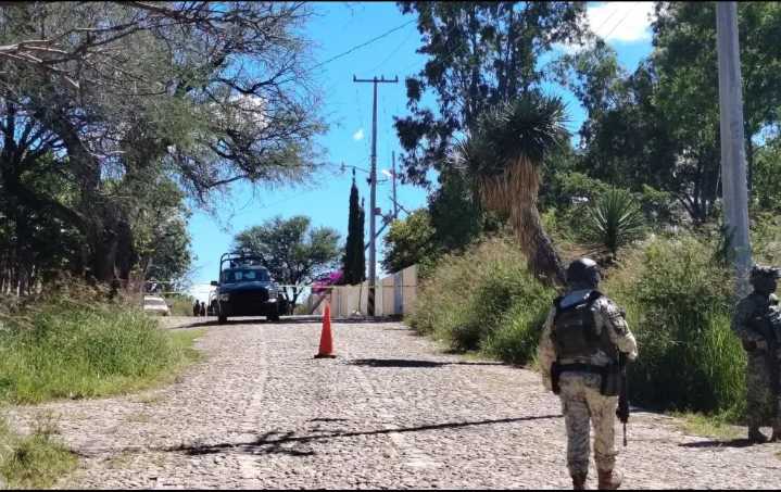 Enfrentamiento entre militares y civiles armados deja al menos 4 muertos en Jalisco
