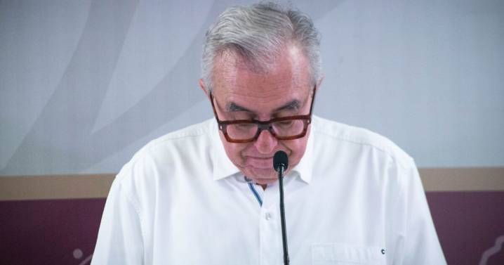 Sujetos atacan camioneta en la que viajaba nieta del gobernador Rocha Moya