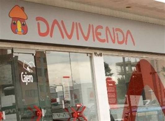 Atraco en banco Davivienda del centro comercial Las Olas