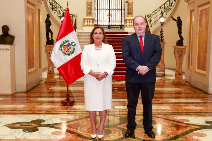 Rafael López Aliaga informó que se reunirá con la presidenta Dina Boluarte