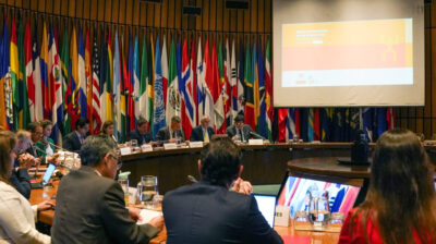 Fragilidad institucional, polarización y desencanto, retos de democracia en América Latina