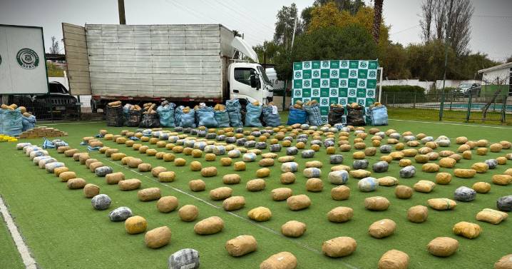 Incautan casi dos toneladas de droga en Atacama y desarticulan red criminal nacional