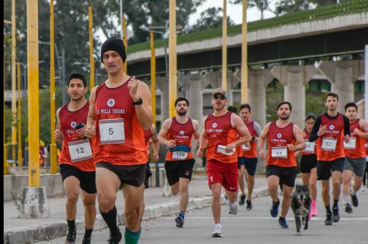 Se corrió "La Milla Urbana del Abogado" en Santiago del Estero