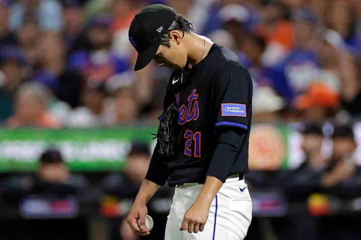 Tough night for Jonah Tong as Mets’ playoff grip slips: ‘Definitely hurts’