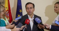 Albares convoca a la prensa para hacer balance del viaje de Estado a Egipto y no menciona a los Reyes