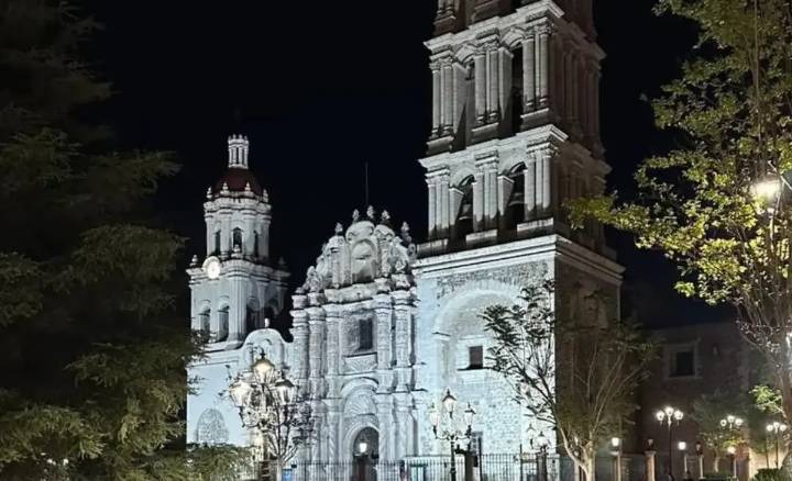 Proyecto de iluminación de la Catedral de Saltillo quedará lista en este mes