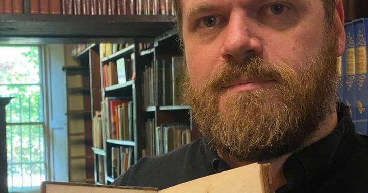 Edinburgh staff make eerie 'well preserved' discovery inside 200