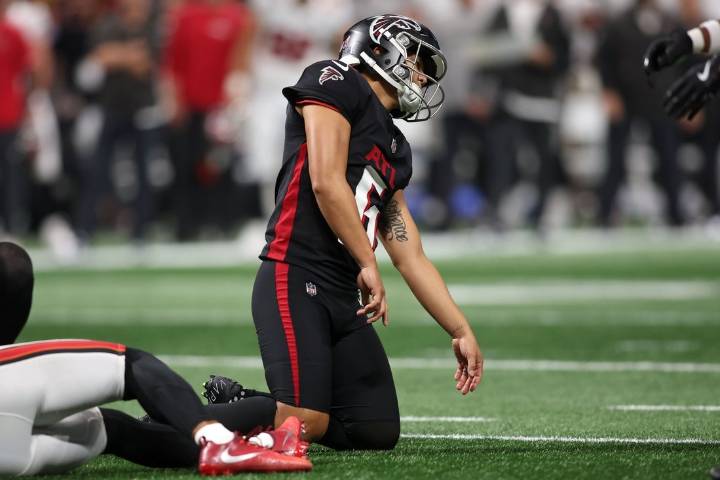 Deadspin | Falcons release kicker Younghoe Koo, turn to Parker Romo