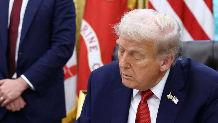 Trump Impondrá Arancel del 100% a Productos Farmacéuticos de Patente Elaborados en el Extranjero