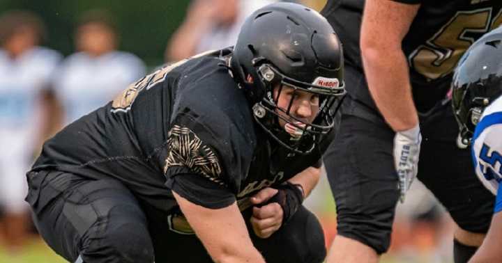 Athlete Spotlight: Meet Hunter Abee a junior offensive lineman at Draughn High School