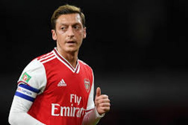 Cambio físico clave: así fue la impactante transformación de Mesut Özil