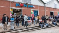 Música electrónica en Puerto Joven con cinco DJ en vivo, feria y juegos