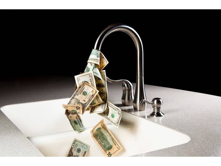 Dear Abby: Grandparents advised to turn off the money spigot