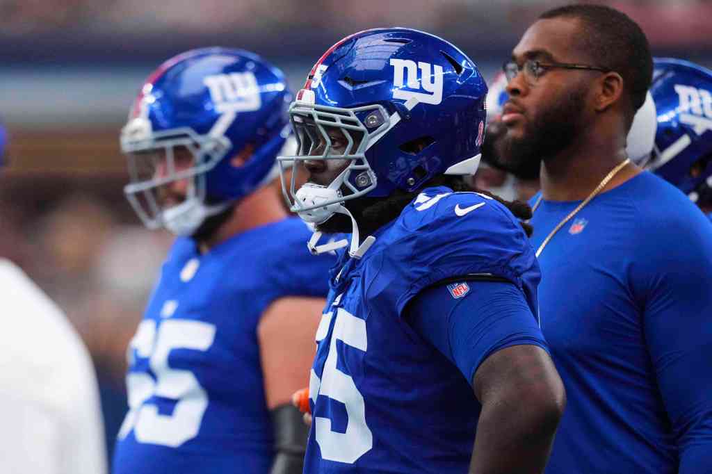 Giants bench LT James Hudson after four penalties on opening drive vs. Cowboys