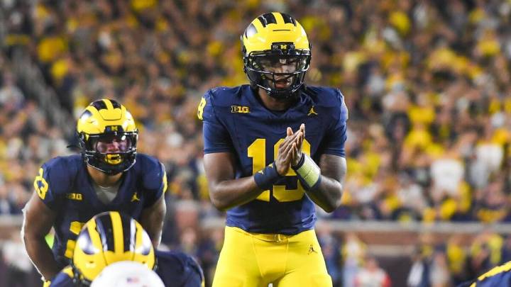 College football odds, picks, predictions: Michigan vs. Oklahoma, Oregon vs. Oklahoma State highlight Week 2