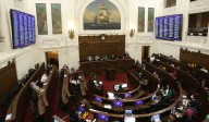 Senado aprueba indicación del Gobierno que establece multa de hasta $103 mil por no votar