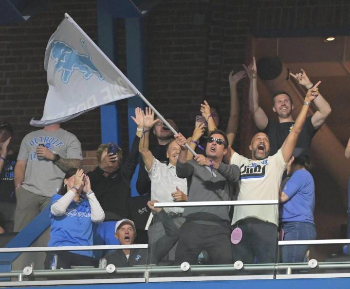 Jimmy Fallon says ‘whatupdoe!’ to Detroit with Motown, Slows Bar BQ and a Lions cameo