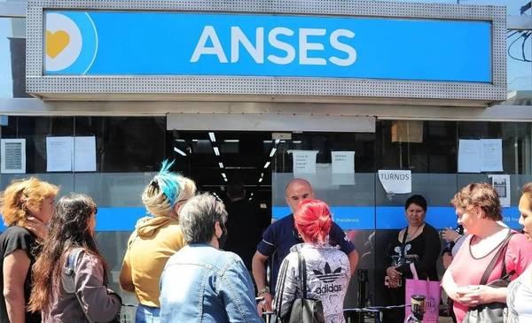 Fechas de cobro ANSES: quiénes cobran jubilaciones, pensiones y AUH hoy