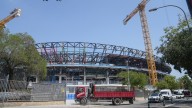 Siro López, periodista deportivo, describe con un adjetivo, que el Barcelona pueda jugar LaLiga en un estadio de 6.000 localidades