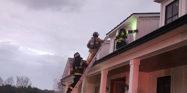 Lightning strikes home, firefighter suffers injury during storms in Dickson County