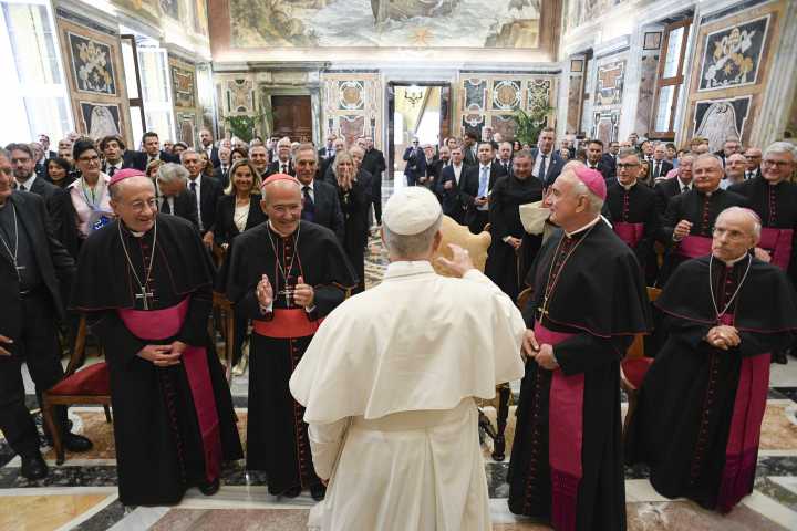 Pope Leo XIV urges theologians to defend creation and human dignity in the age of AI