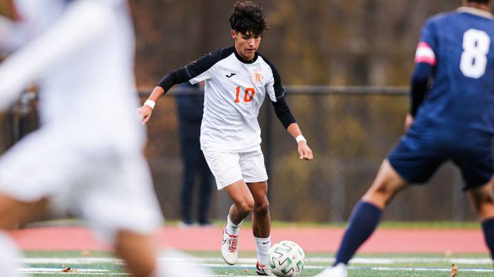 Gonzalez scores 2 goals, Dover shuts out High Point
