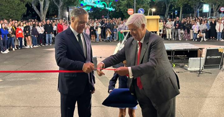 Encendido del recinto ferial de la Aldehuela