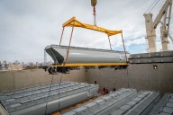 Inédito movimiento en el puerto de Buenos Aires por la llegada de vagones graneros chinos