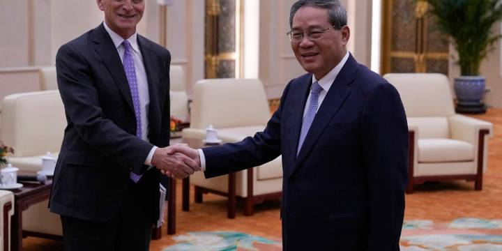 U.S. lawmakers call for more military dialogue with China as premier Li Qiang welcomes ‘icebreaking trip’