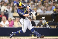 Deadspin | Padres edge Brewers in 11th to clinch playoff berth