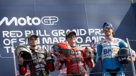 La surrealista escena que protagonizaron Álex y Marc Márquez con Bezzecchi: "Estaba en mi propio mundo..."