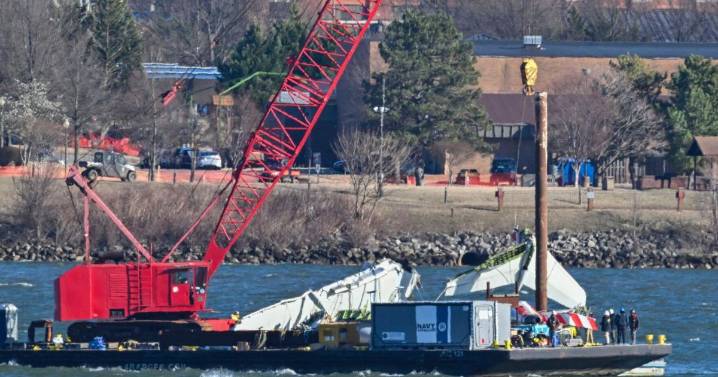 First federal lawsuit over January’s midair collision near DC is filed against American Airlines and the US government