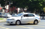 Santa Cruz destinará cerca de 1,4 millones al rescate de licencias del taxi en 2025