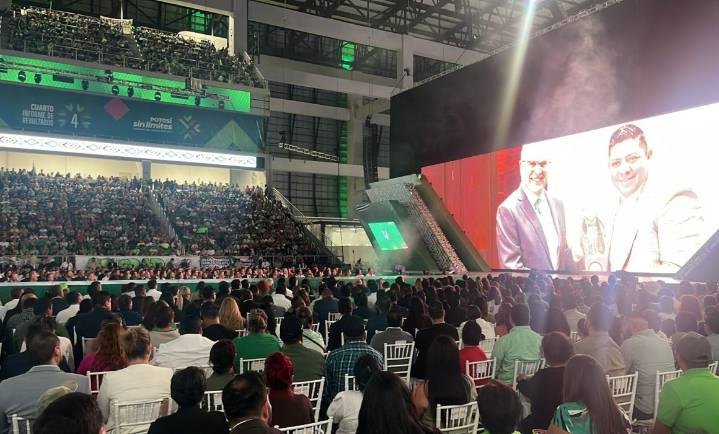 Cuarto Informe en SLP: crece transporte gratuito en la región media